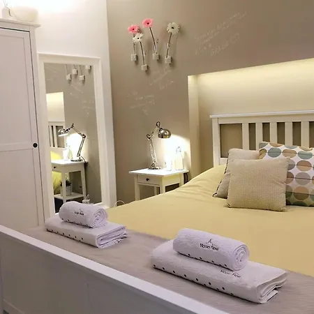 Vicolo Fiore 4* マテーラ