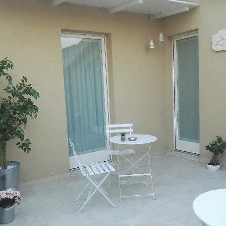 Vicolo Fiore 4* マテーラ