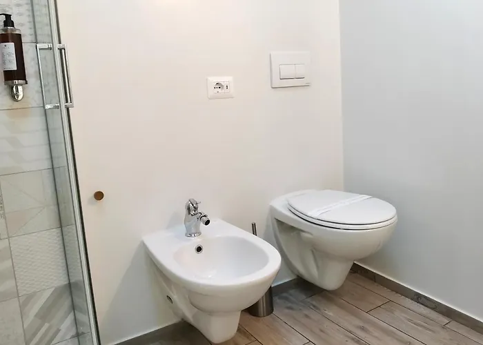 Affittacamere Vicolo Fiore 4*