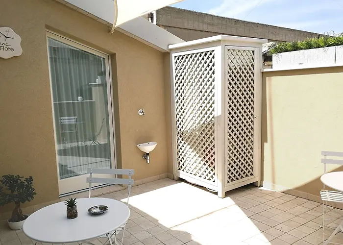 Affittacamere Vicolo Fiore 4*